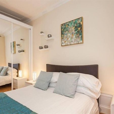 Chapel Street 42B First Floor 1-Bedroom Apartment, Aberdeen City Center Eksteriør billede